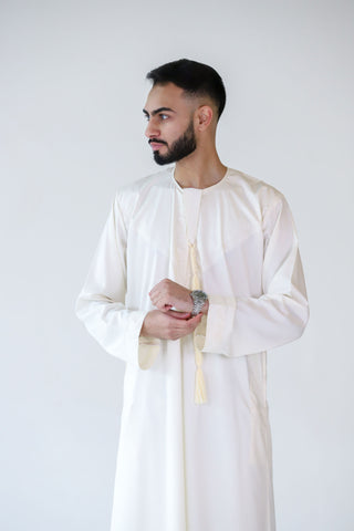 Cream Emarati Thobes